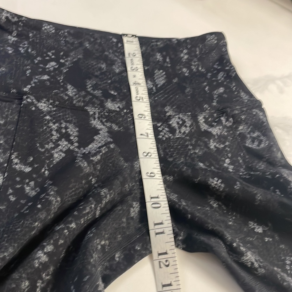 TUFF ATHLETICS Black/Grey Camo Leggings/Yoga Pants~ with Pockets! - Picture 7 of 7